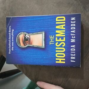 The Housemaid Thriller Book Freida McFadden